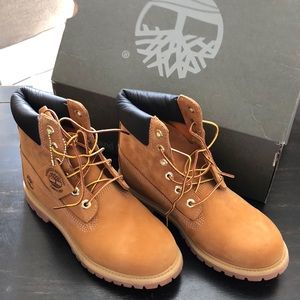 Size 8.5 Women’s Waterproof Timberlands